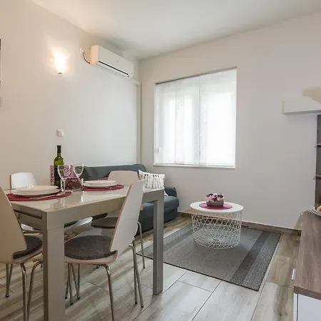 Melita Center Apartman